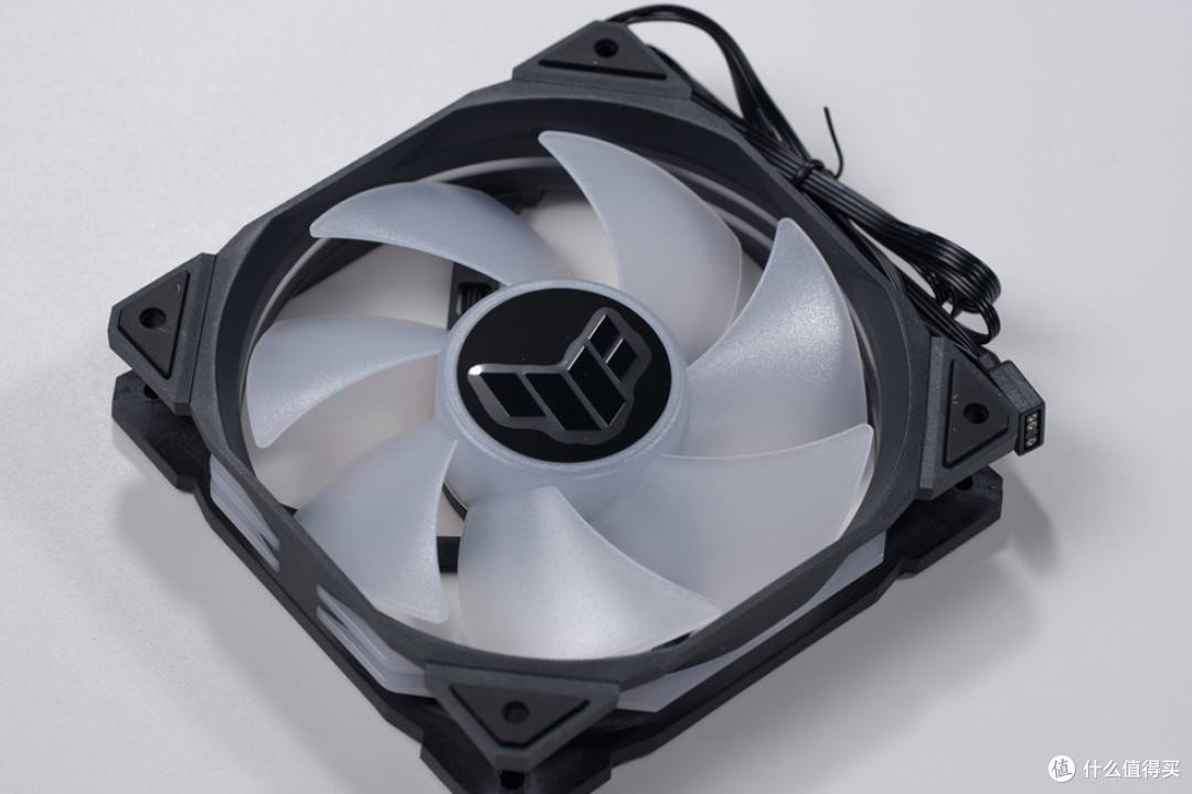 华硕 AP304_ROG X870E-E_阿斯加特女武神&ROG_影驰RTX 5070Ti HOF