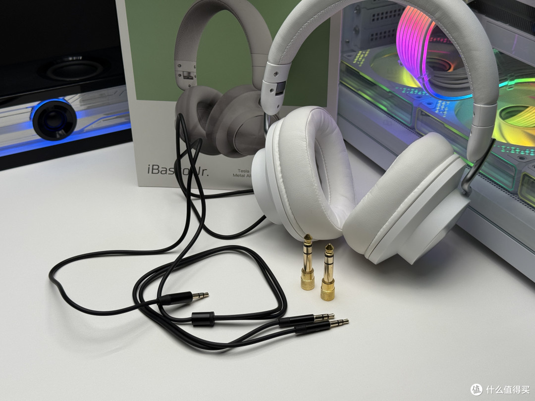 快400块的HIFI封闭头戴,竟然还是有线连接?艾巴索布朗尼