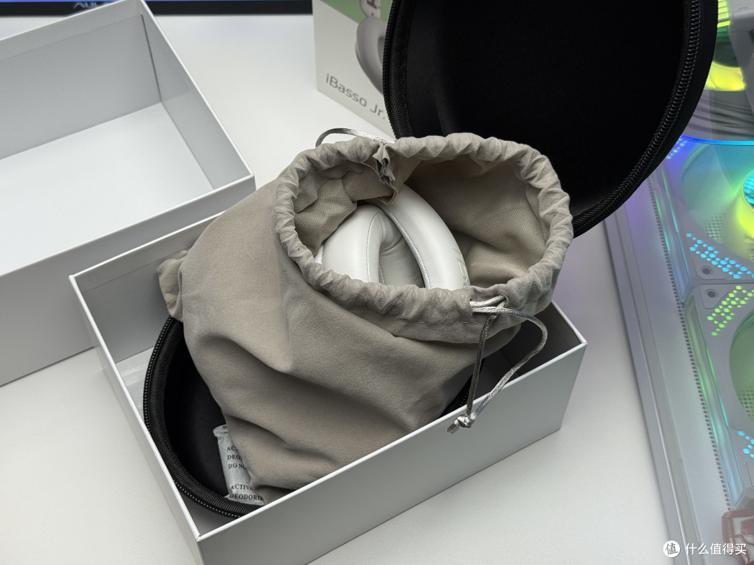 快400块的HIFI封闭头戴,竟然还是有线连接?艾巴索布朗尼