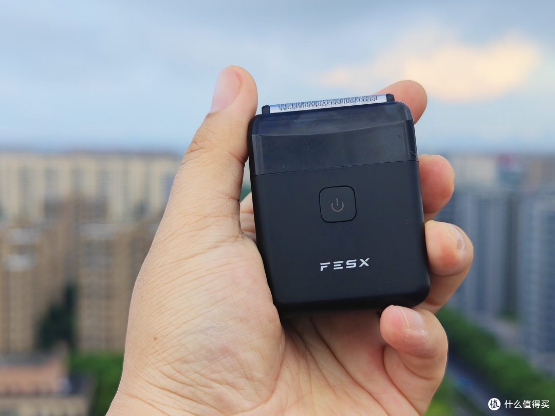 FESX剃须刀测评分享，进口五刀头硬核输出，200 元内往复式别错过