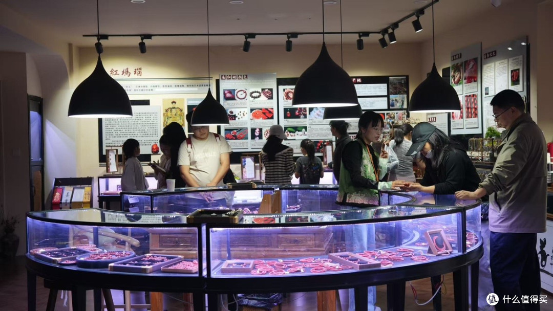 南红该去哪里买?不同渠道利弊与选购核心要点