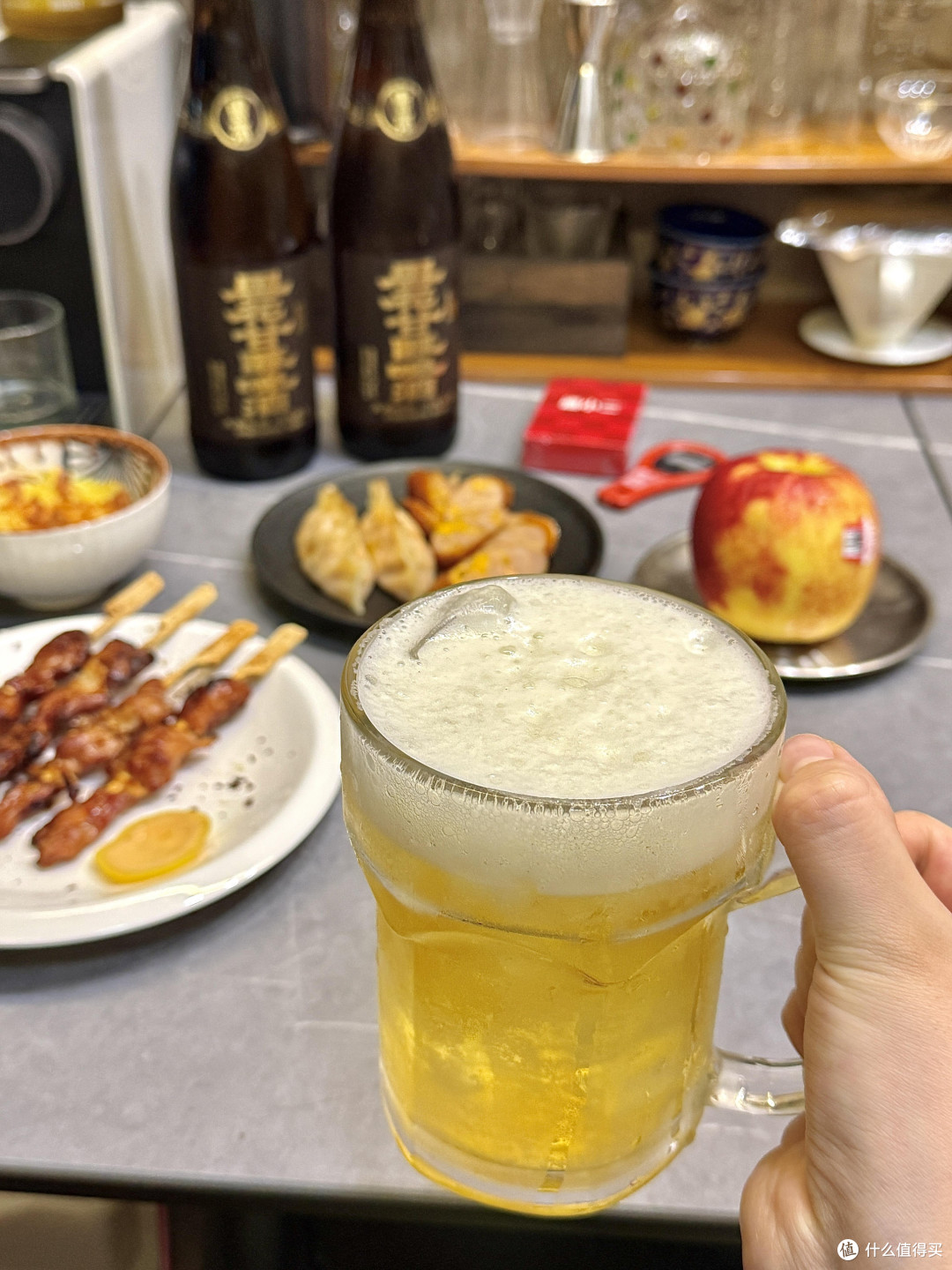 下班后通过小酌缓解疲惫