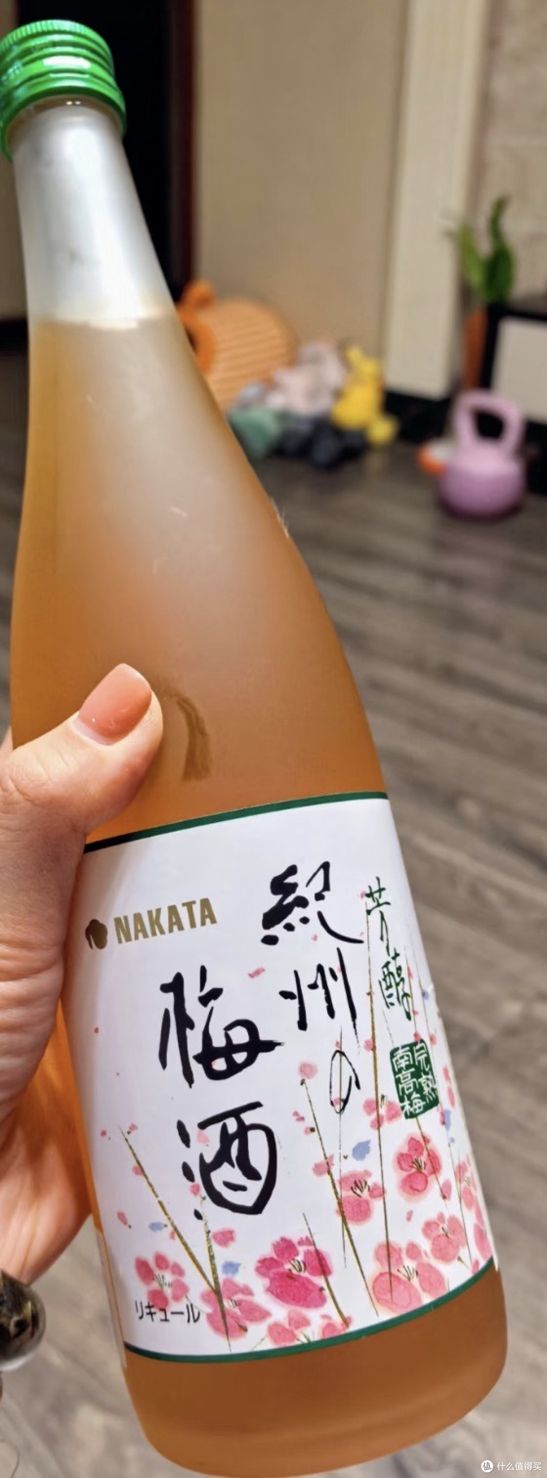 下班微醺推荐:一杯梅子酒,把生活的酸涩酿成回甘