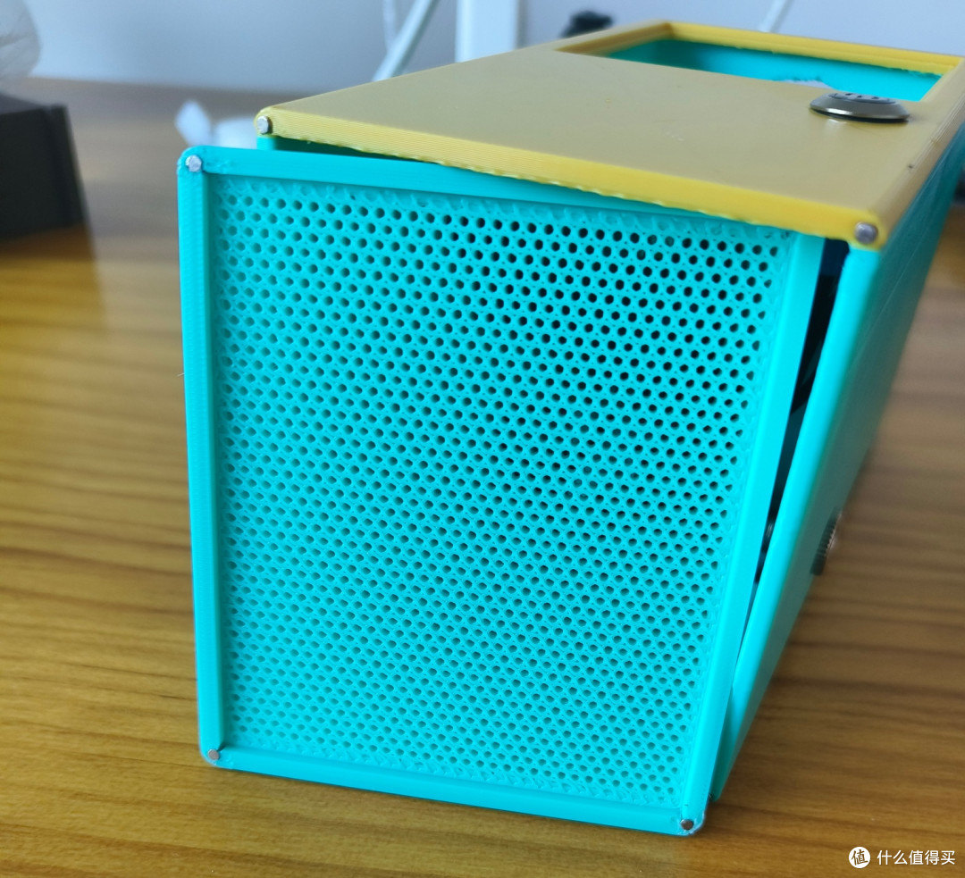 不到20元的移动桌面吸尘器支持DC/Type-C/电池供电