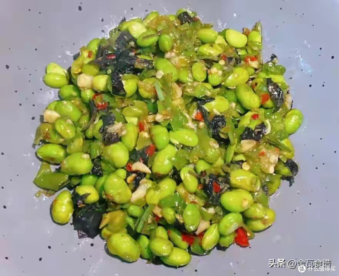 如何制作紫苏青椒炒毛豆