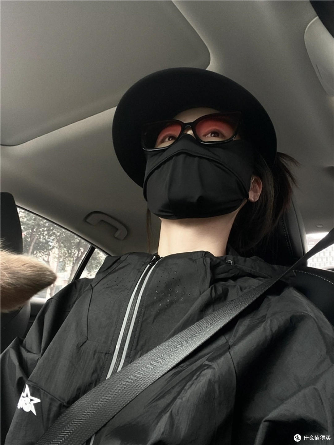 军训晒到脸发红发烫才明白,青少年防晒霜不能只看SPF温和不闷痘