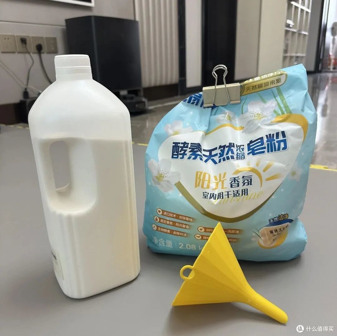 喝完的「牛奶桶」只能扔掉？看了中年阿姨的用法，发现自己亏大了