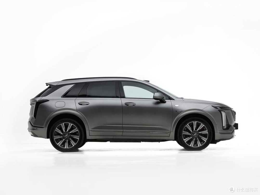 凯迪拉克XT5 PHEV 25万起,比理想L6便宜4万,差在哪?