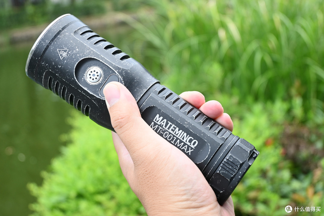 新升级，更强悍！迈特明酷MT-001 MAX强光远射手电体验