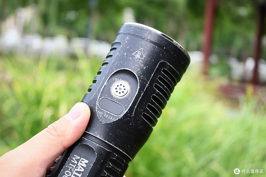 新升级，更强悍！迈特明酷MT-001 MAX强光远射手电体验