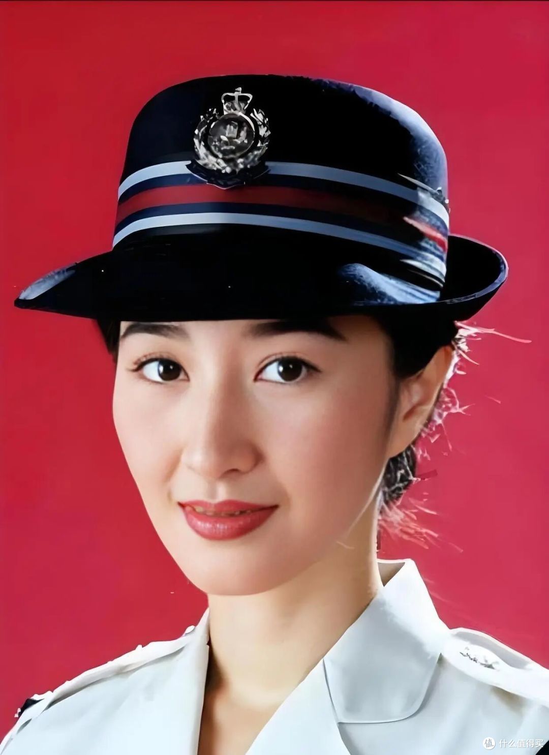 买菜只穿59块球鞋，TVB第一视后关咏荷：活成最松弛的普通人