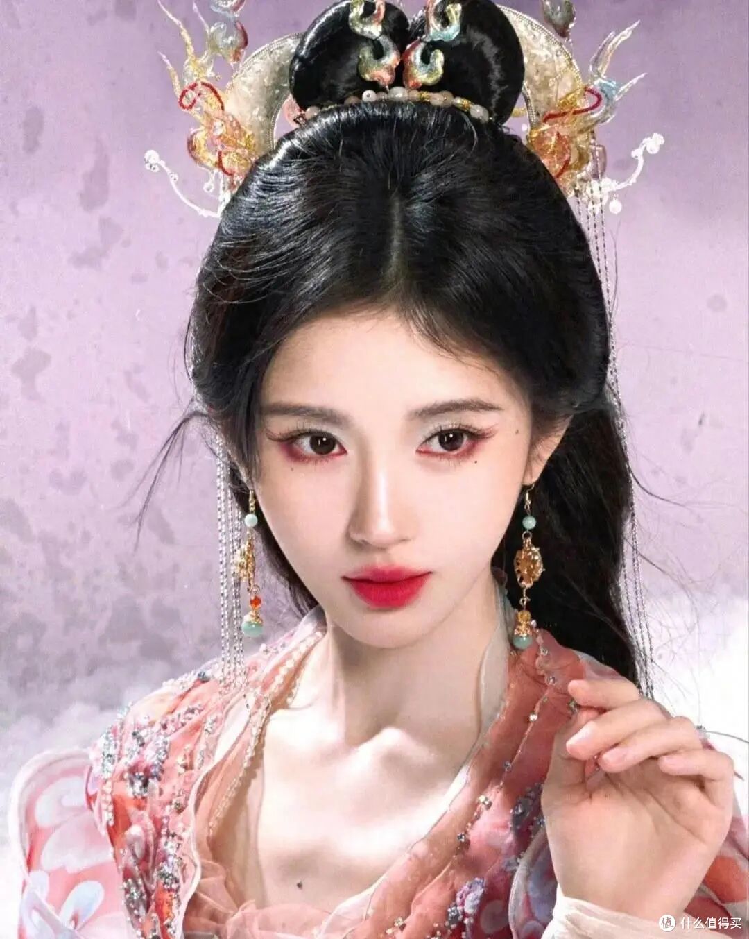 没有一句台词的三秒,3亿曝光:鞠婧祎把“甜妹”两个字甩在一边