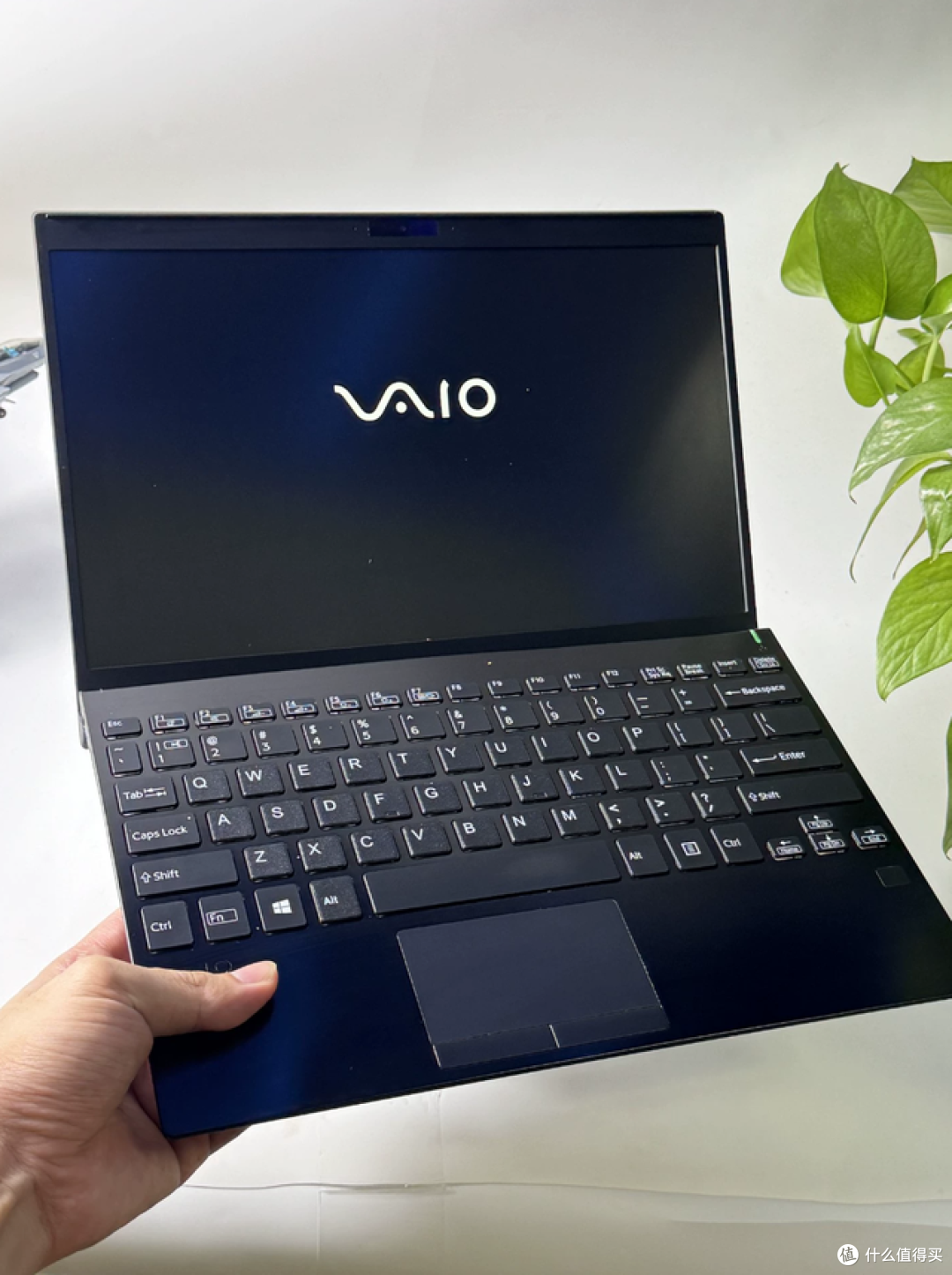 二手鱼塘流入索尼VAIO SX12笔记本！碳纤维机身+10代i7能冲吗？