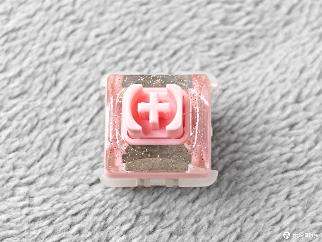 也是10块钱1颗？CK75HE搭载的豹富粉磁轴值不值？