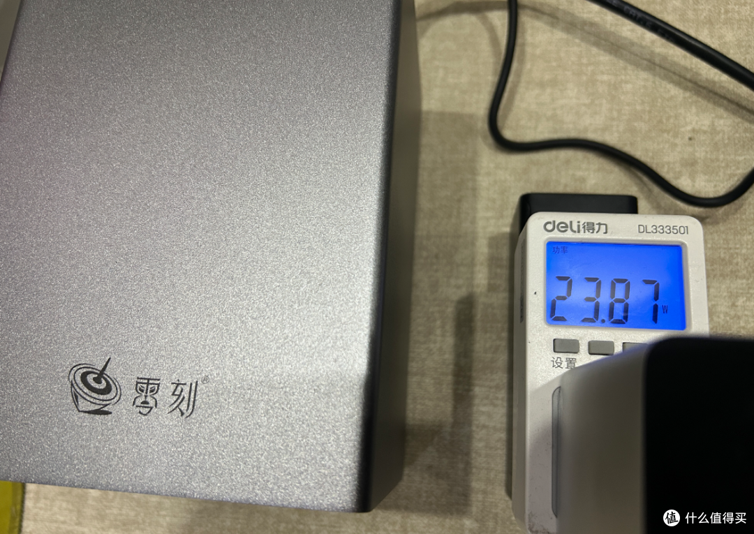 纯国产终于实现从0到1,真香还是鸡肋?零刻ME Pro龙芯版NAS实测