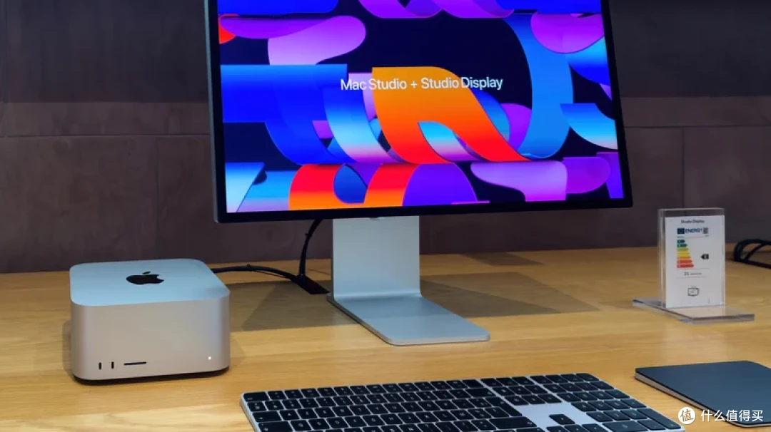 apple studio display first generation and pro display xdr 1784824684