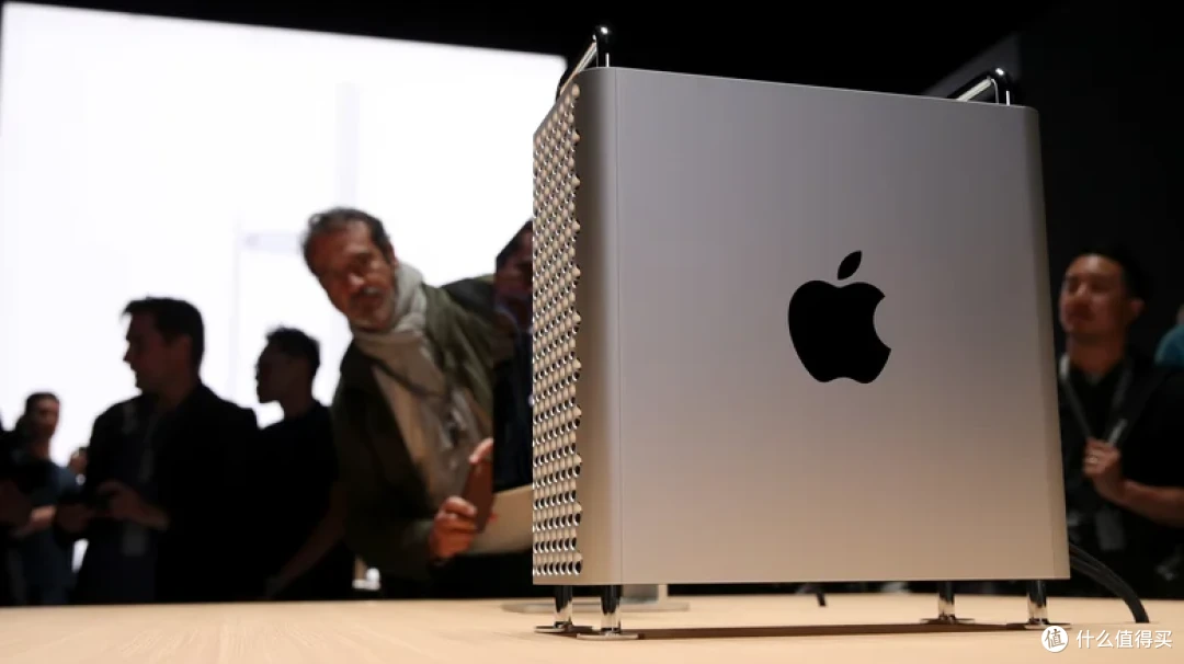 mac pro 1784824686