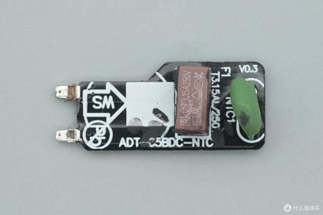 拆解影翎 65W 赛博朋克氮化镓看看到底值不值