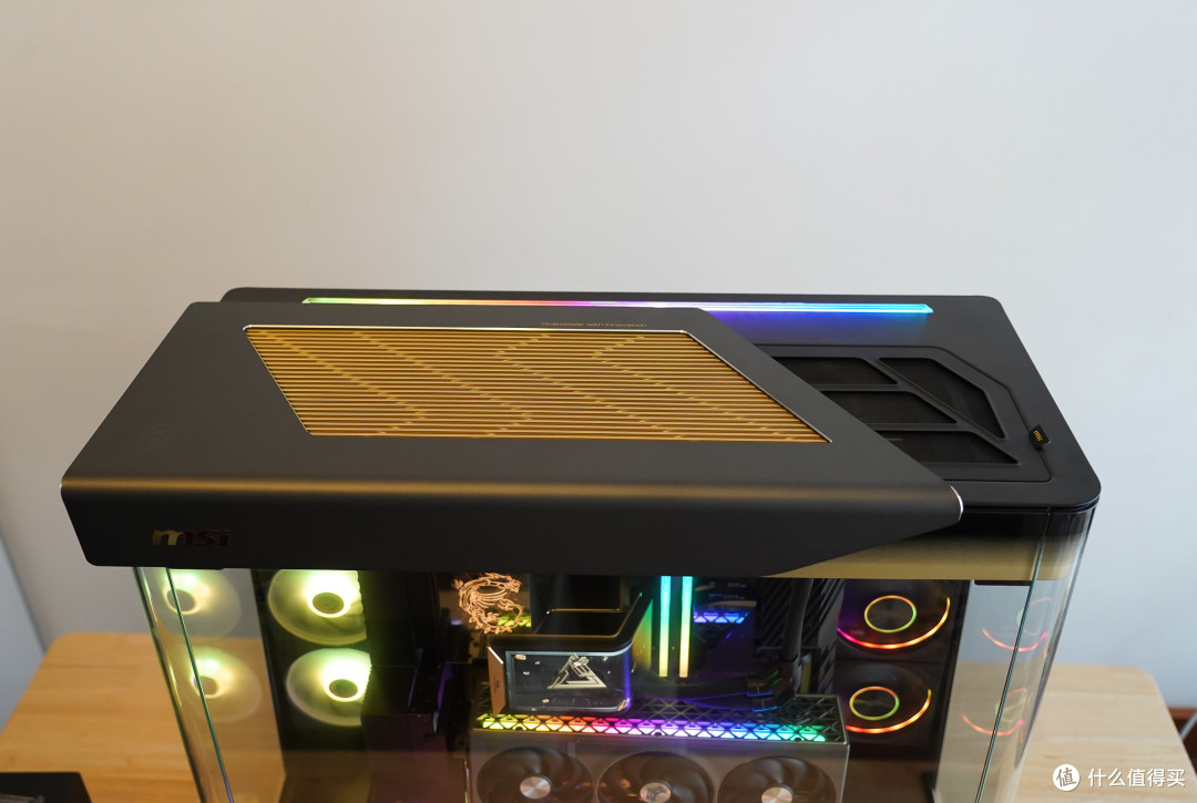 4000元的旗舰机箱啥特色?微星MEG MAESTRO 900R超神机箱装机分享