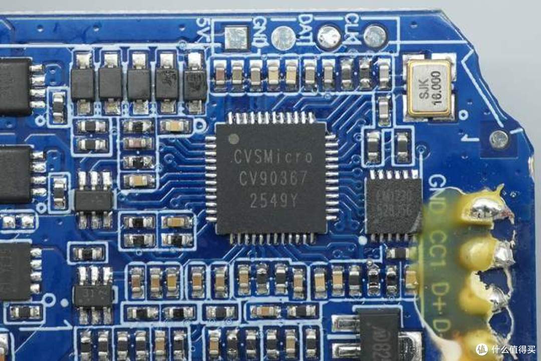 专为iPhone打造的随贴随充体验!倍思15W磁吸无线充拆解