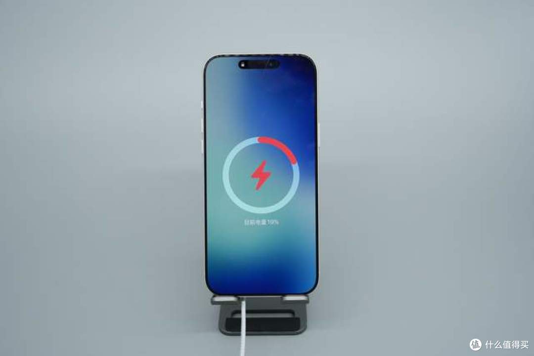 专为iPhone打造的随贴随充体验!倍思15W磁吸无线充拆解