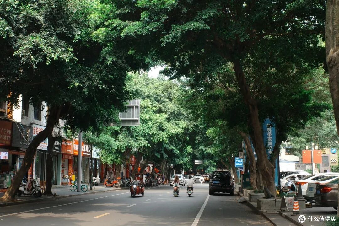 挤腻了大热门不如来这座冷门小城,好山好水好好吃,游客比成都少