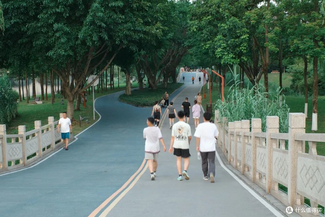 挤腻了大热门不如来这座冷门小城,好山好水好好吃,游客比成都少
