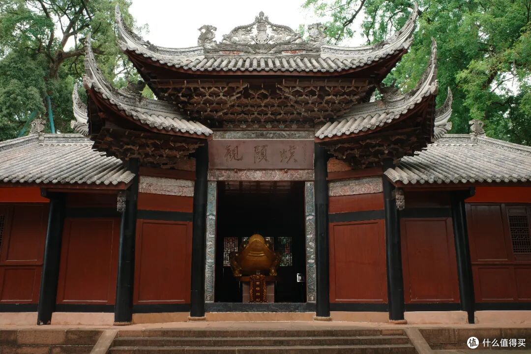 挤腻了大热门不如来这座冷门小城,好山好水好好吃,游客比成都少