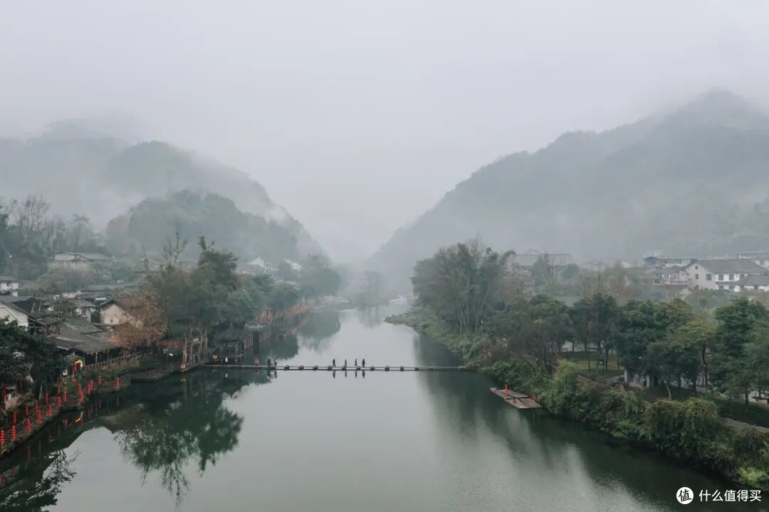 挤腻了大热门不如来这座冷门小城,好山好水好好吃,游客比成都少