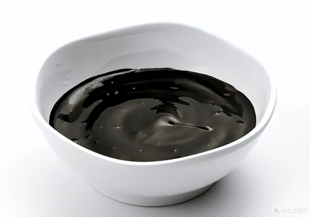 这碗煤球饭端上桌,我妈差点把我赶出家门!但吃完后,她在舔碗底