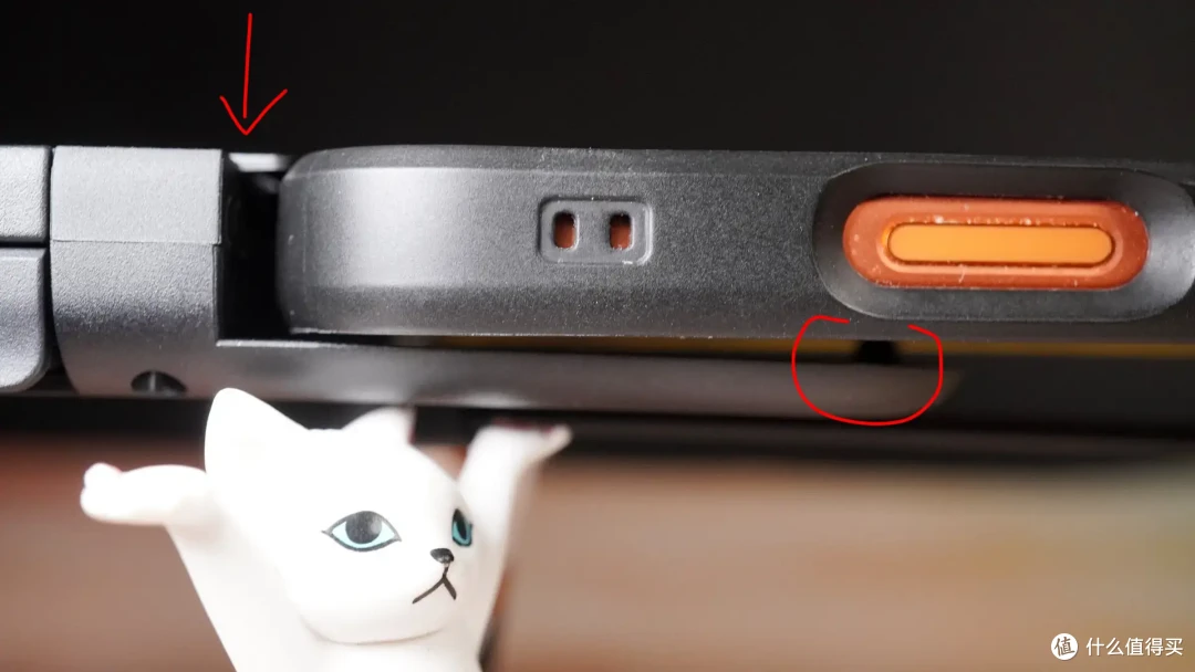 灵动小巧的折叠手柄 - 雷蛇灵猫Razer Prio