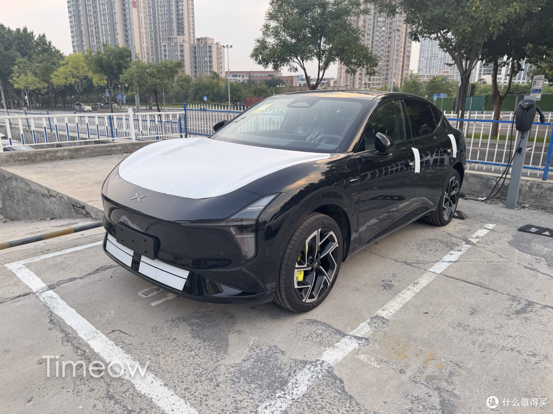 油车换电怎么选:小鹏MONA L03,15万级最强智驾?
