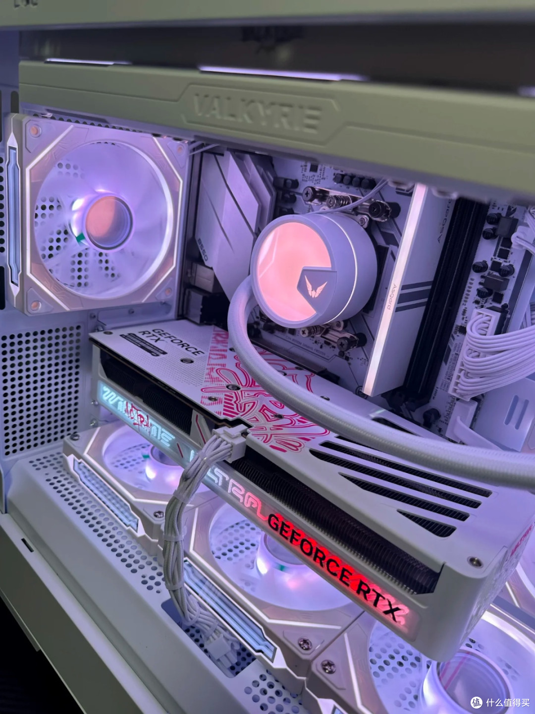 七彩虹RTX5060 WU OC|旧机换代,1‑2K游戏流畅改造