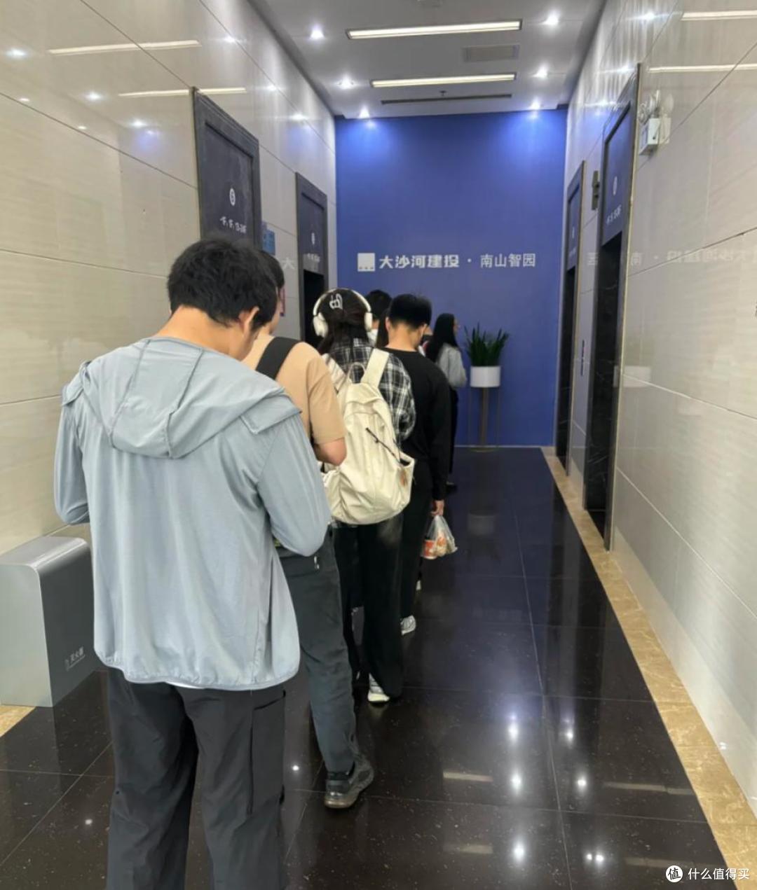 10年后，“电梯房”和“楼梯房”谁更值钱？内行人说了大实话！
