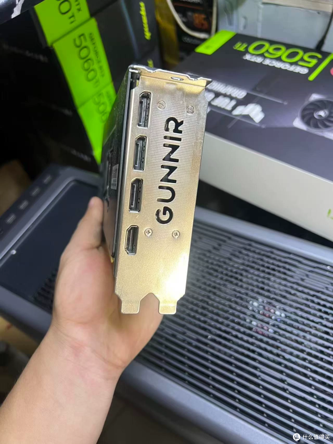 1800元蓝戟Arc B580 12G：甜品卡真香还是接盘？