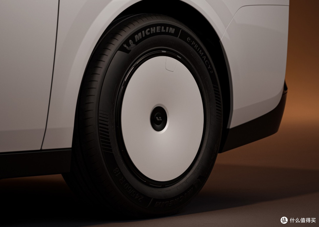50万买台纯电MPV?新一代理想MEGA到底值不值得入手?