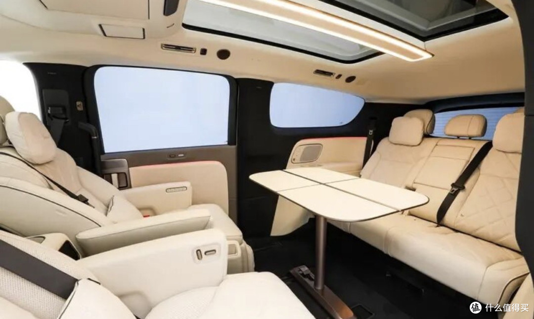 50万买台纯电MPV?新一代理想MEGA到底值不值得入手?
