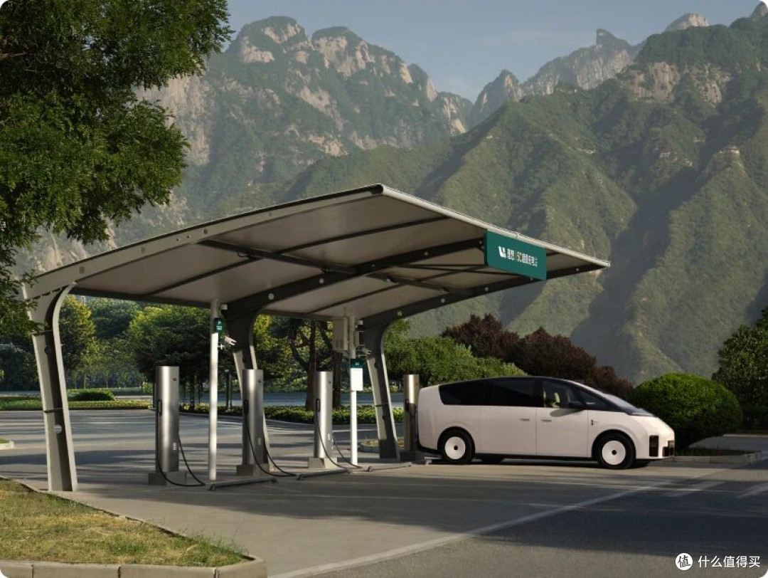 50万买台纯电MPV?新一代理想MEGA到底值不值得入手?