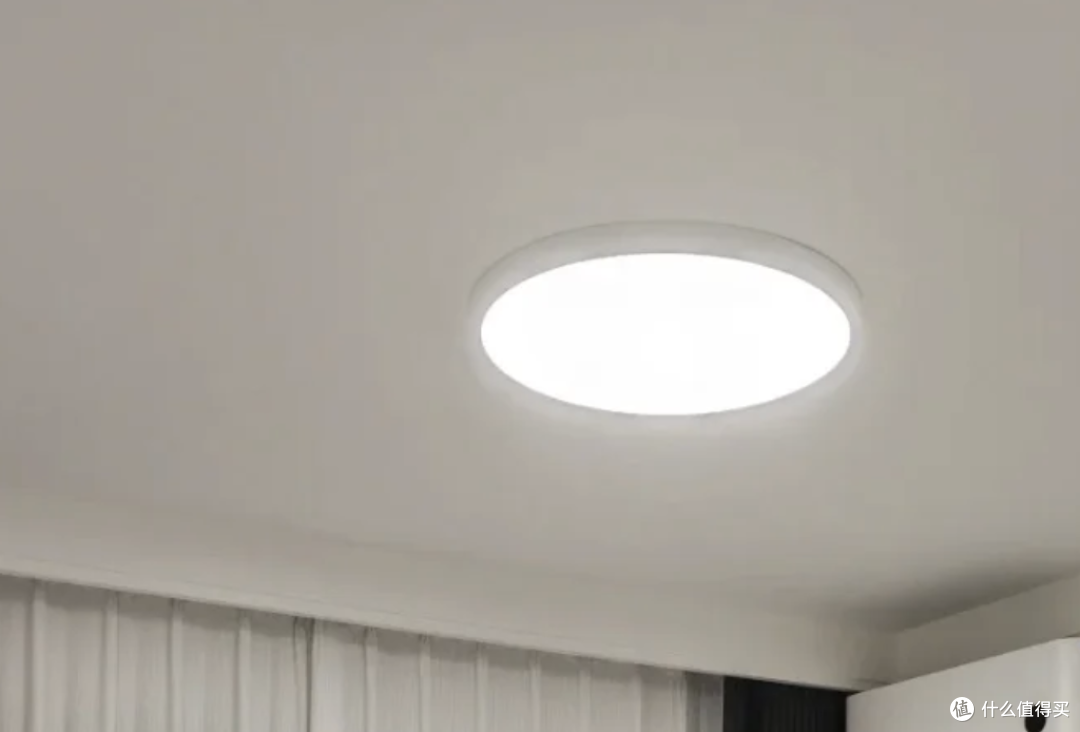 白炽灯和LED灯有啥区别?从发光原理到实际使用,看懂两种光源差异