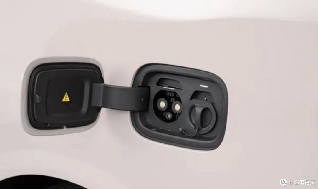 50万买台纯电MPV?新一代理想MEGA到底值不值得入手?