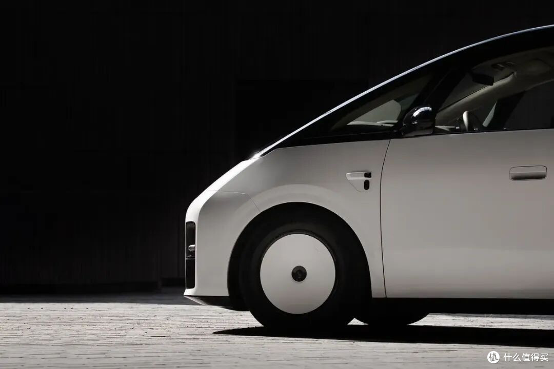 50万买台纯电MPV?新一代理想MEGA到底值不值得入手?