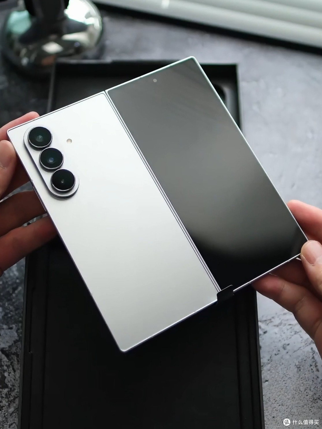 16999元的iPhone Ultra,是惊艳还是妥协?
