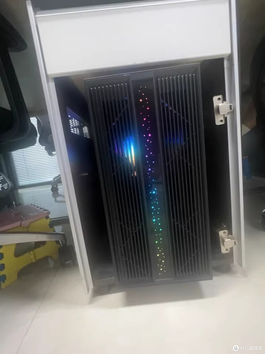 老机械硬盘换固态，老爷机从喝咖啡等到秒进桌面