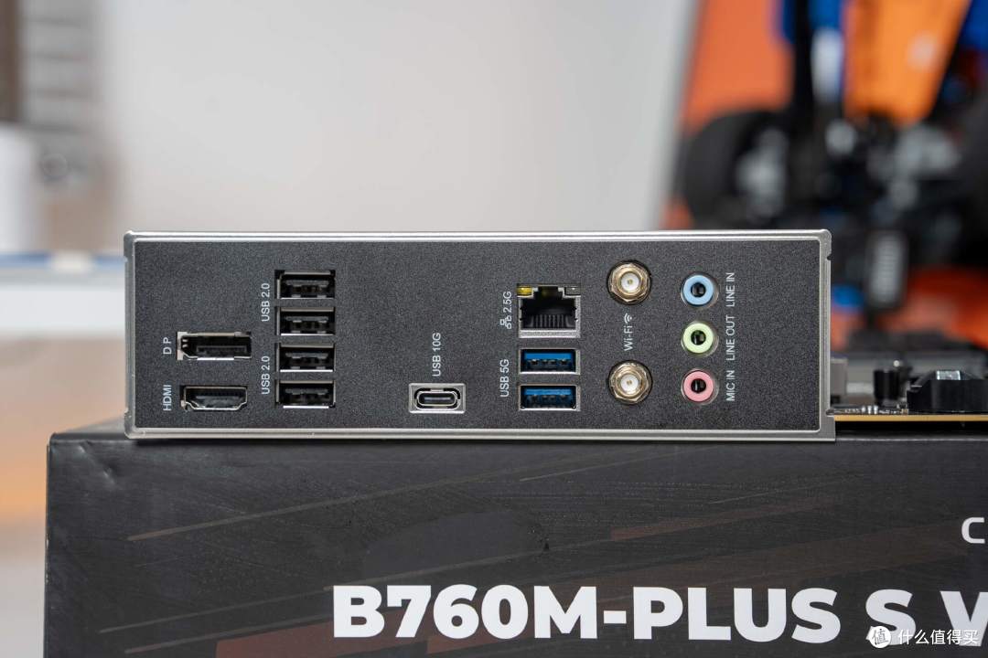 选D4直省2000!14600KF+七彩虹B760M超级黑刃+5070装机分享