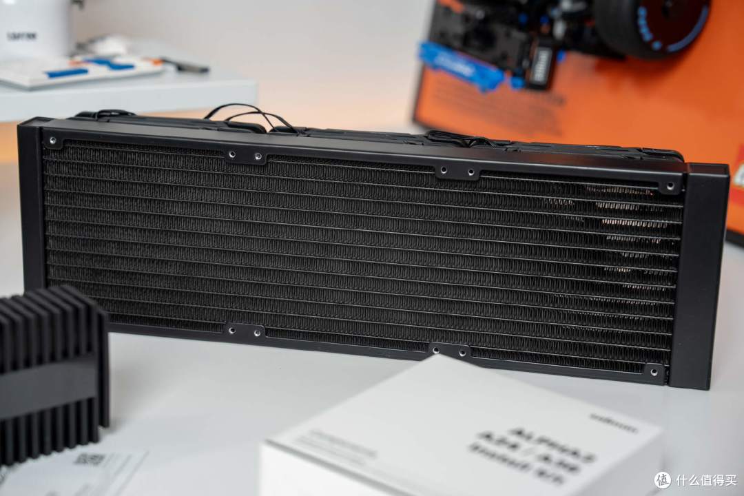 选D4直省2000!14600KF+七彩虹B760M超级黑刃+5070装机分享