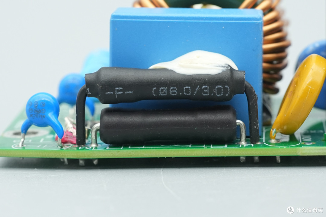 交错图腾柱PFC+全桥LLC拓扑设计,长城3200W碳化硅服务器电源拆解