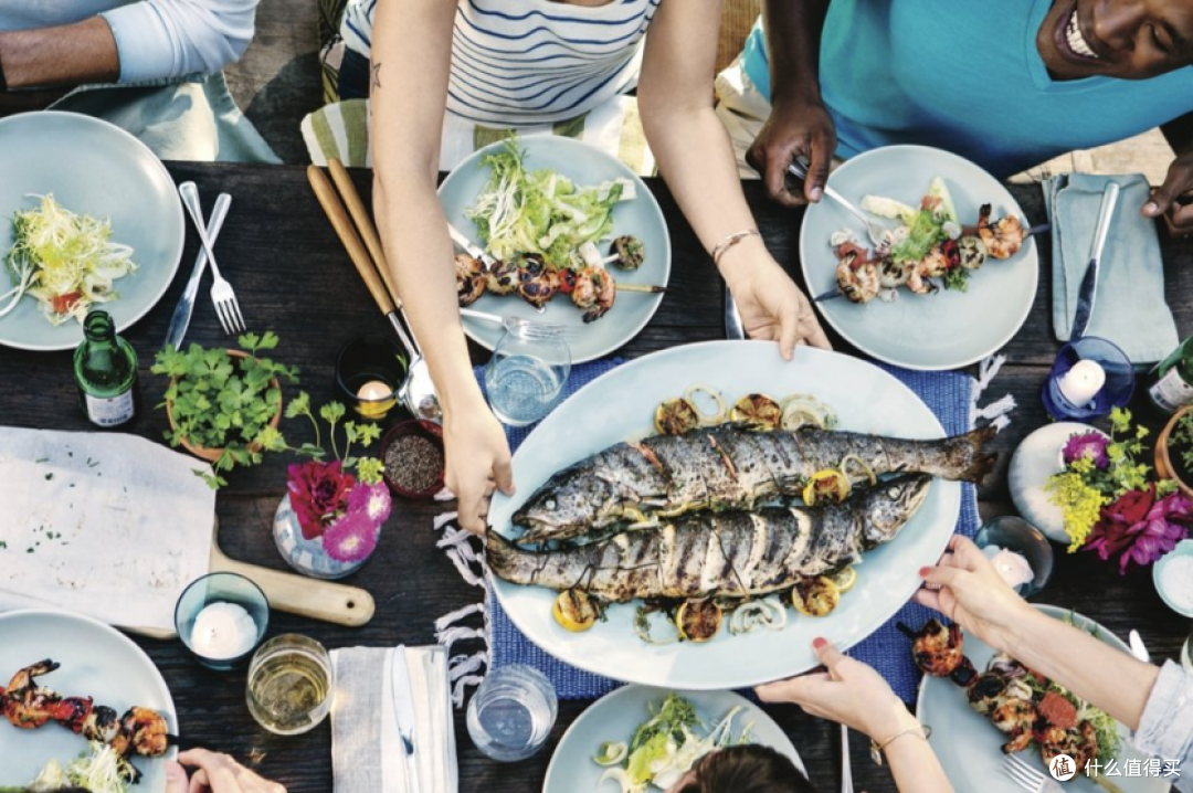 健身后看配料的人问:什么鱼油Omega-3含量高?我先统一计量单位