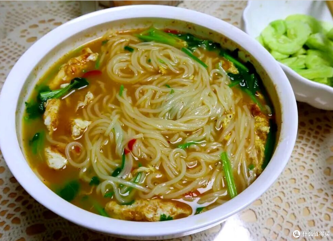 馋哭自己！10分钟香辣鸡蛋面，唤醒早晨的味蕾