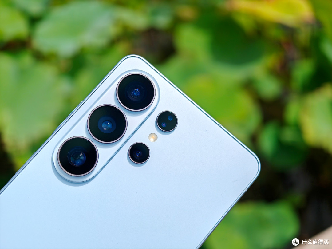 Galaxy S26 Ultra 评测:硬件防窥+全域AI,三星机皇的再进化