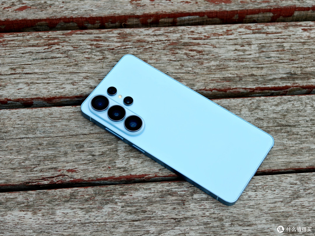 Galaxy S26 Ultra 评测:硬件防窥+全域AI,三星机皇的再进化
